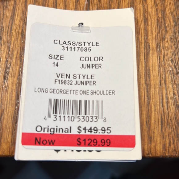 NWT David’s Bridal Long Georgette One Shoulder gown in Juniper. Sz 14. DB Studio - Picture 9 of 11